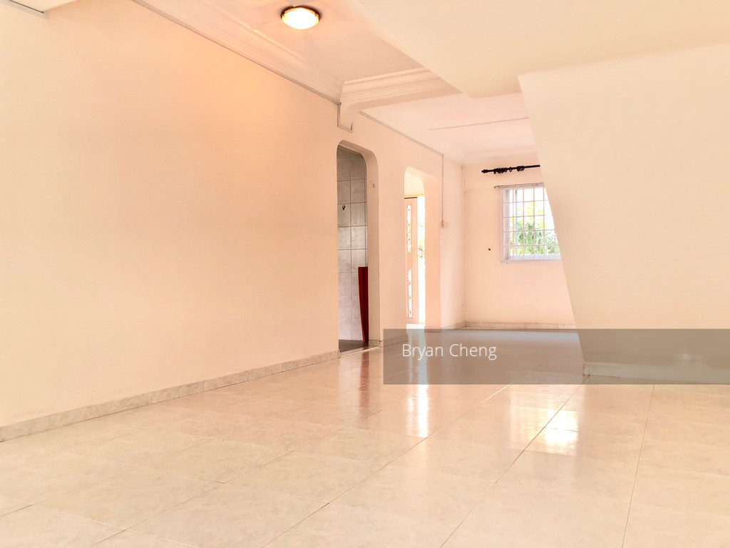 Blk 322 Serangoon Avenue 3 (Serangoon), HDB Executive #198095242